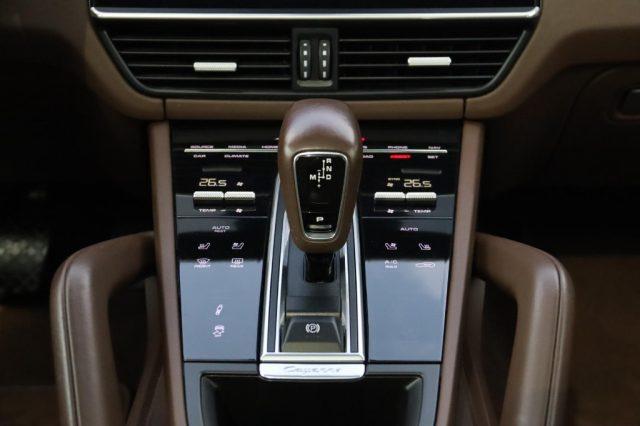 PORSCHE Cayenne Coupé 3.0 V6 Platinum Edition IVA ESPOSTA