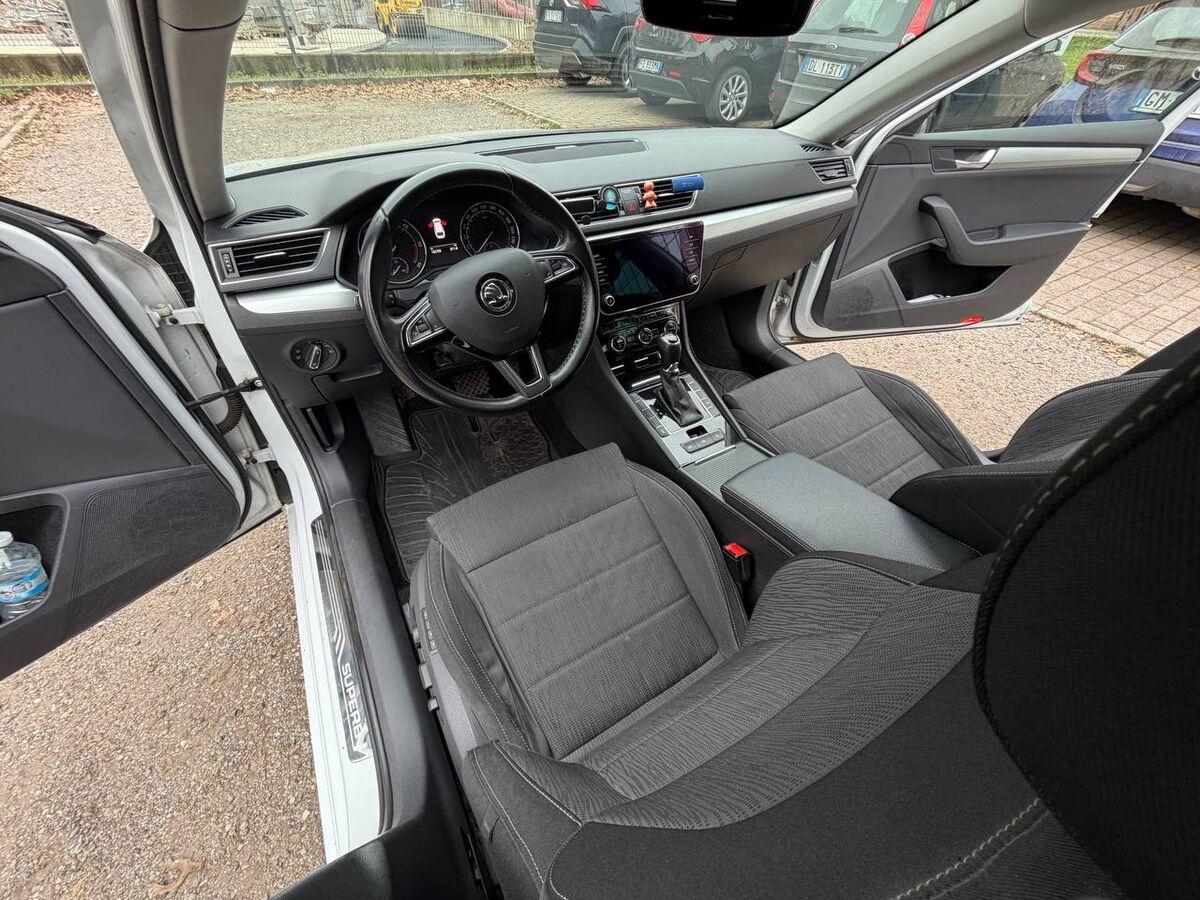 Skoda Superb Wagon Superb wagon 2.0 tdi Style 150cv dsg my18