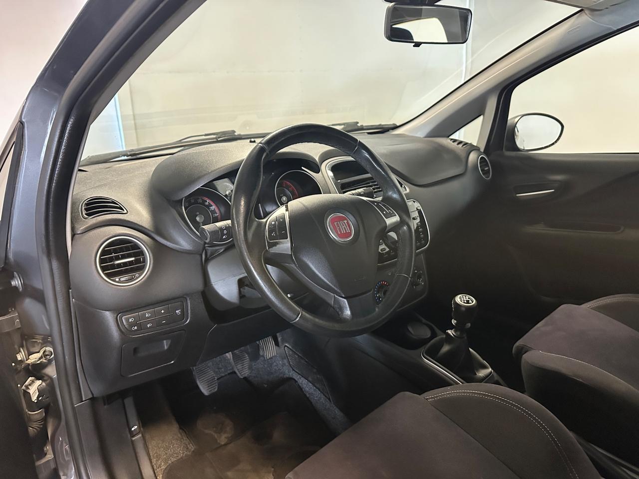 FIAT PUNTO 1.2 BENZINA 69CV NEOPATENTATI UNIPRO