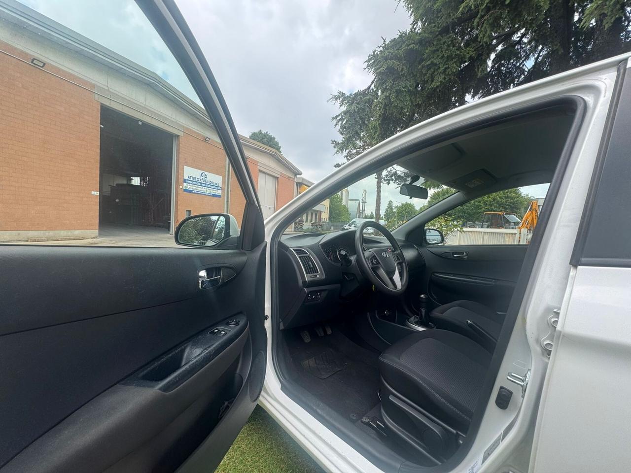 Hyundai i20 1.2 5p. Econext Sound Edition