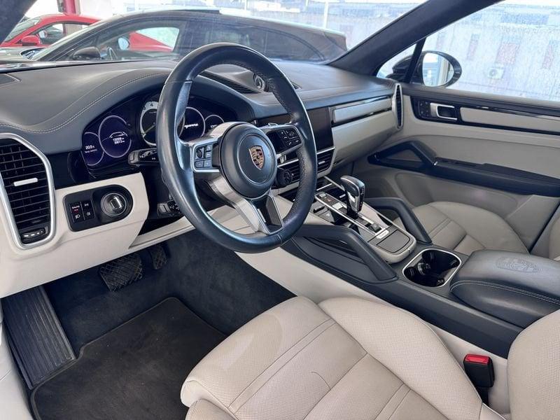 Porsche Cayenne 3.0 V6 E-HYBRID