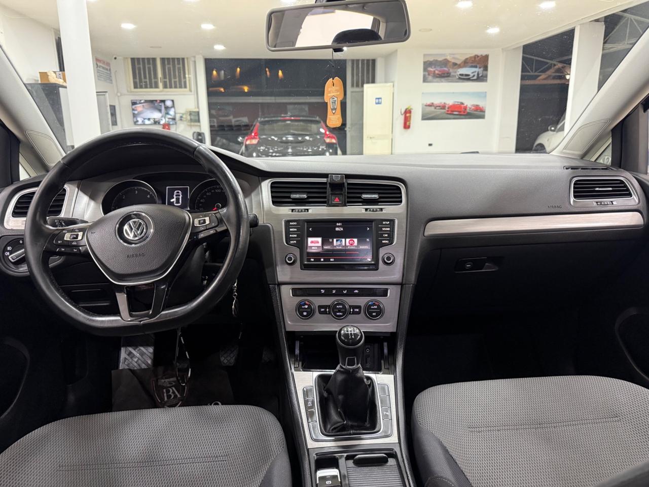 Volkswagen Golf 7 1.6 TDI 2016 full optional