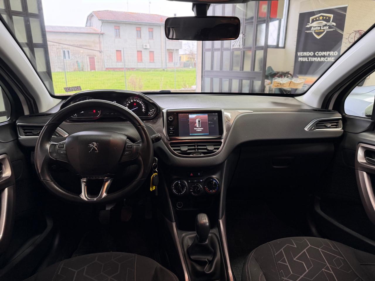 Peugeot 2008 1.2 82CV Allure