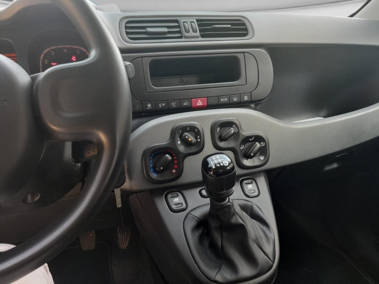 FIAT Panda 1.0 hybrid 70cv Autocarro