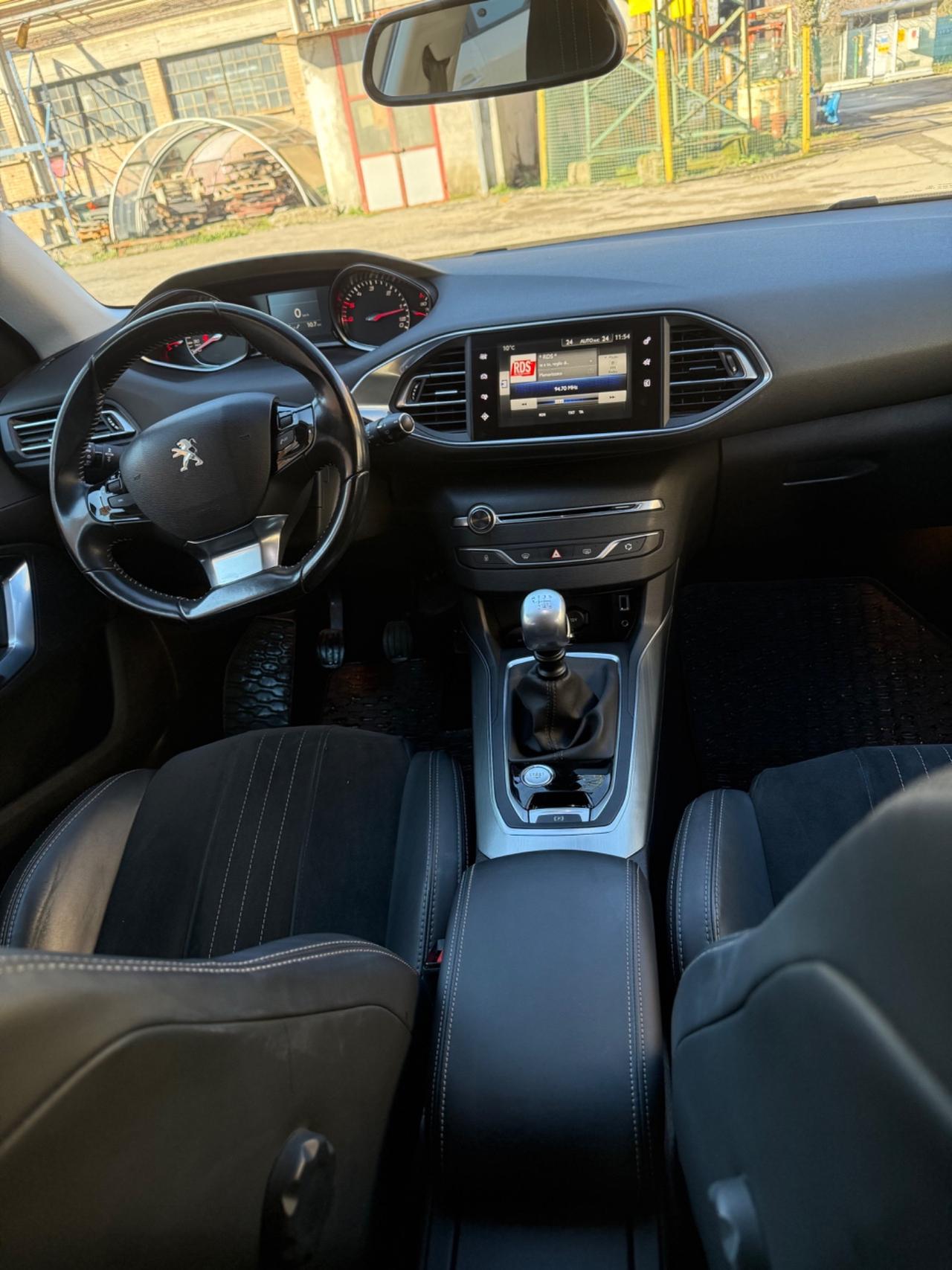 Peugeot 308 BlueHDi 120 S&S SW Allure