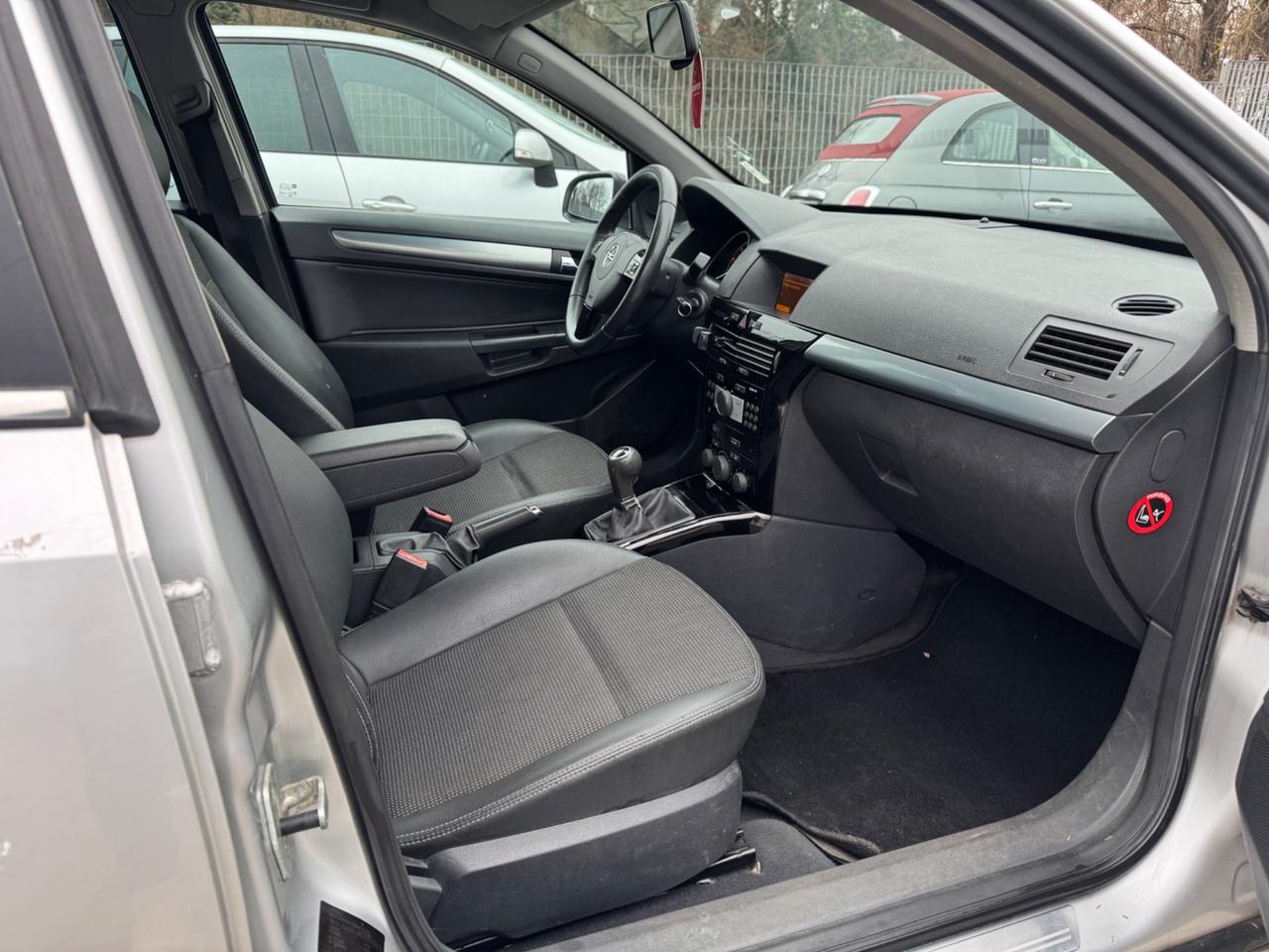 Opel Astra 1.7 CDTI 101CV 5 porte Cosmo