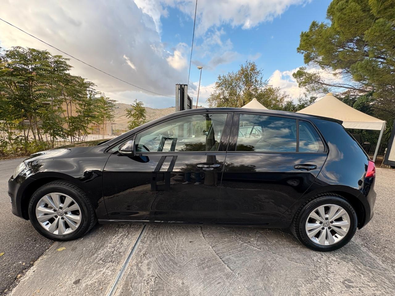 Volkswagen Golf VII 1.6 TDI Highline
