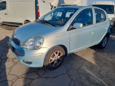 Toyota Yaris 1.0i 16V cat 5 porte Sol