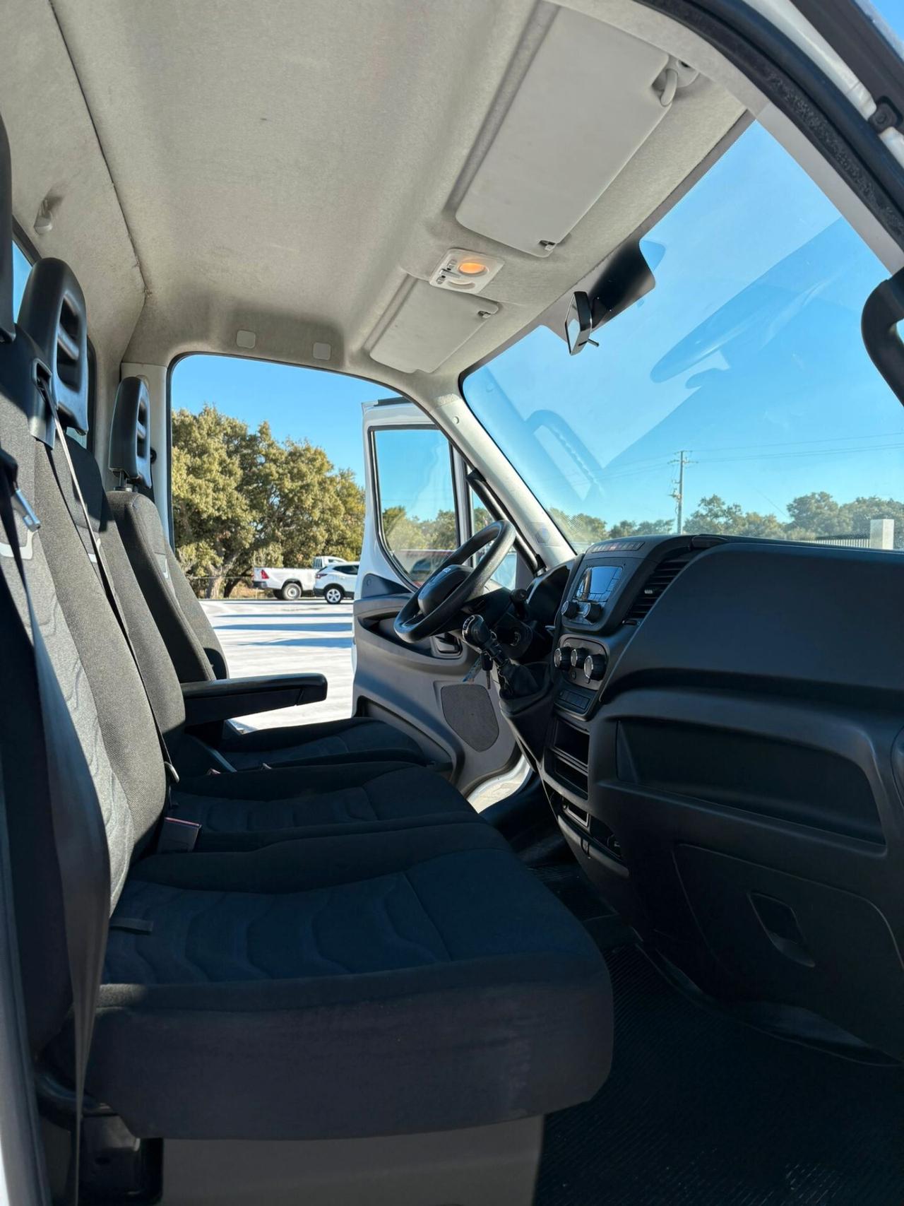 Iveco Daily RIBALTABILE TRILATERALE 35C12