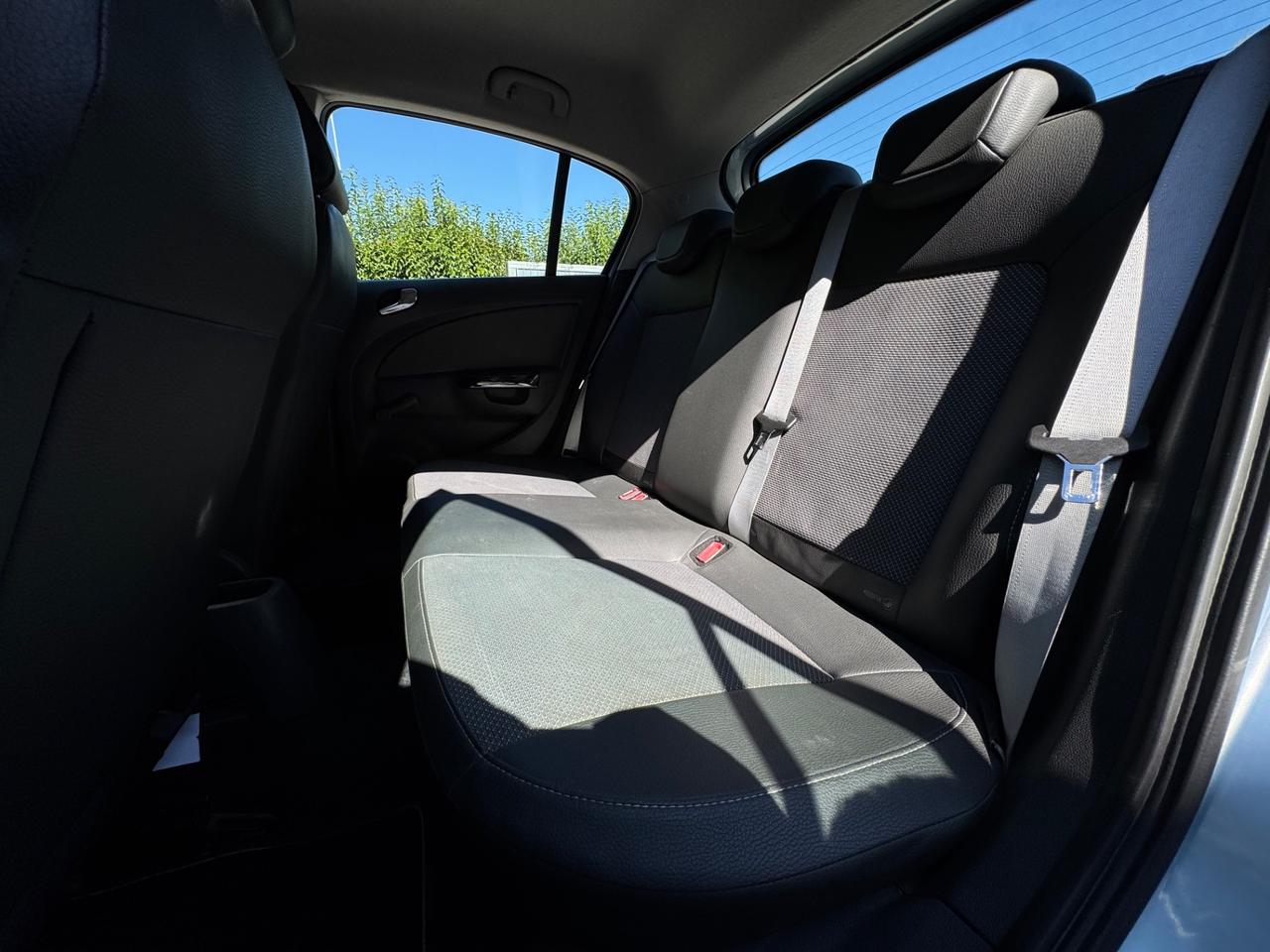 Opel Corsa 1.2 5 porte Cosmo