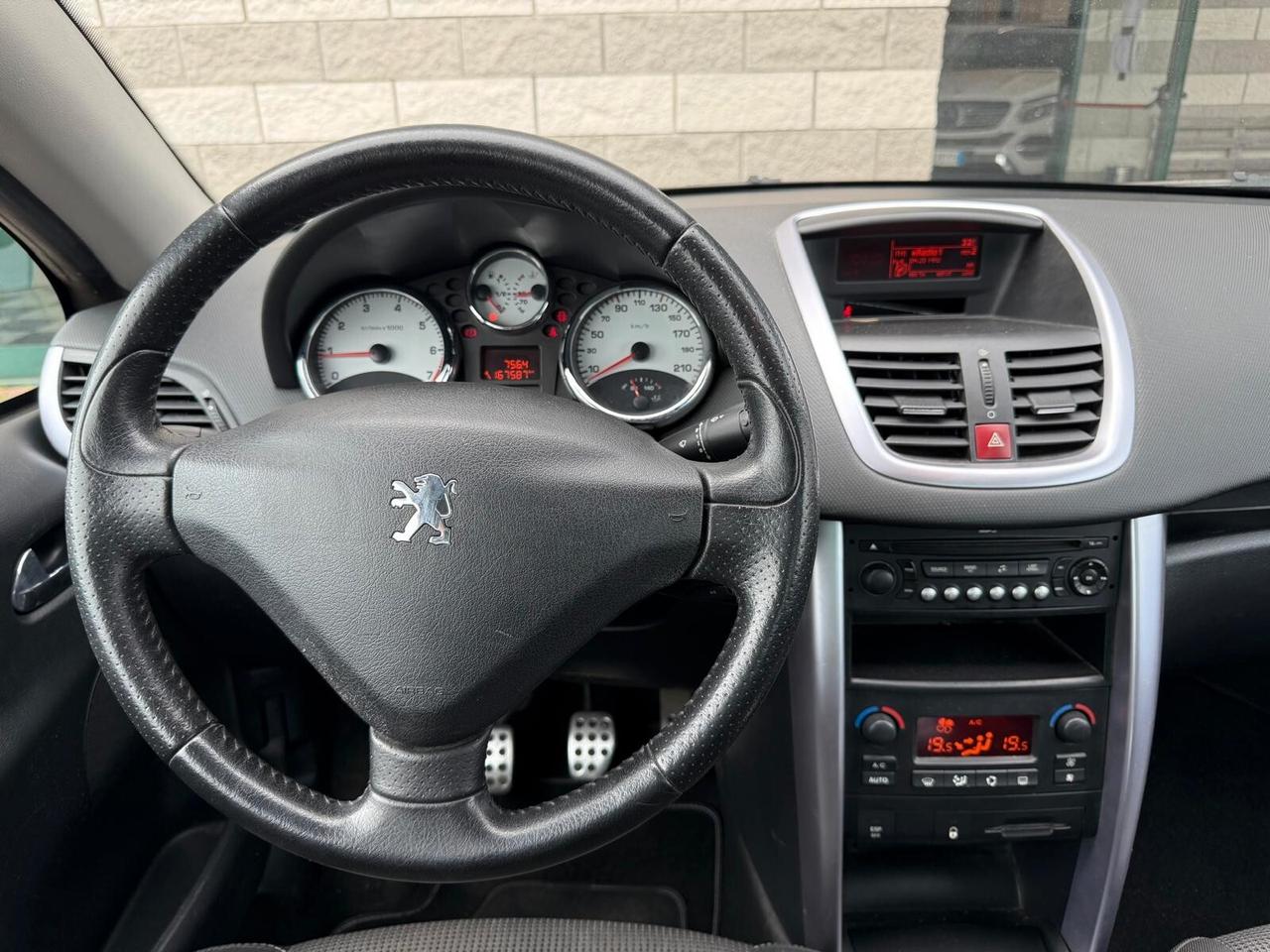 Peugeot 207 1.6 VTi 120CV CC Roland Garros