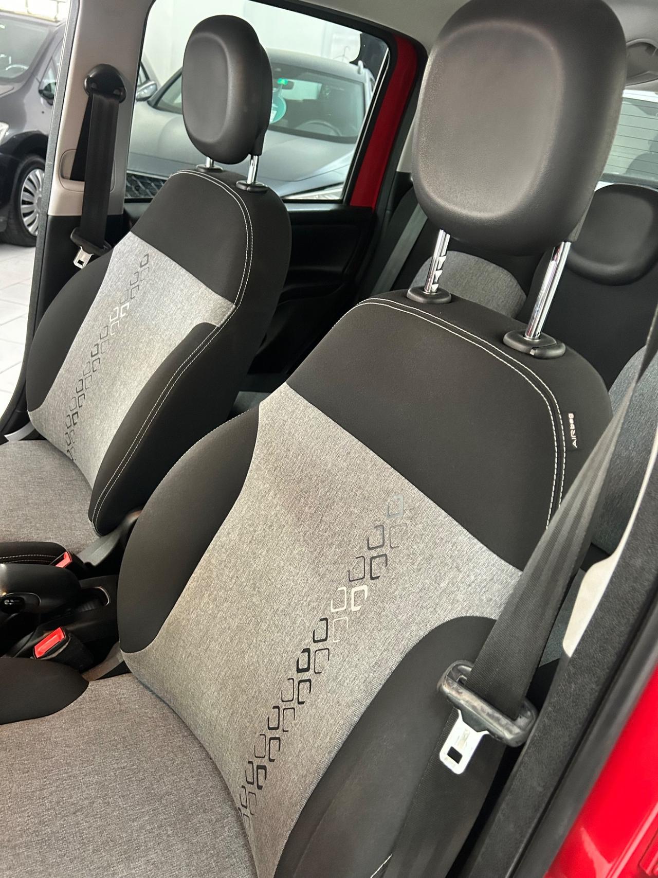 Fiat Panda 1.2 Lounge *sedili riscaldabili*sensori Park*5posti