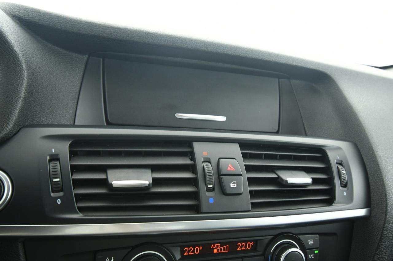 BMW X3 sdrive18d Business auto COMMERCIANTI+C17"