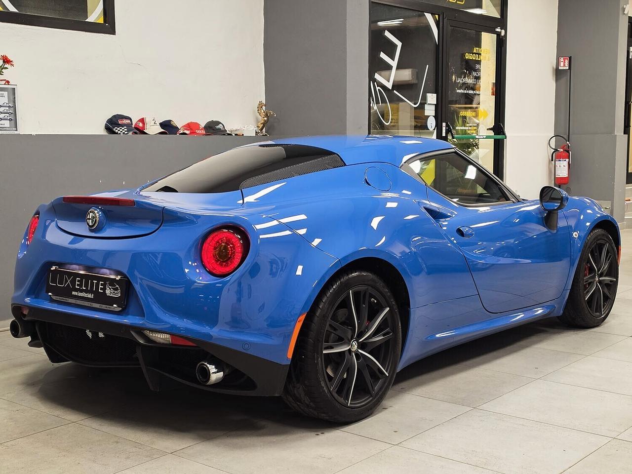 Alfa Romeo 4C 1750 TBi VERNICE SPECIALE _ TAGLIANDATA MENO DI 1000KM FA _ UNICO PROPRIETARIO _ SERVICE BOOK _ GARANZIA 12 MESI _ ALPINE _ ESTINTORE