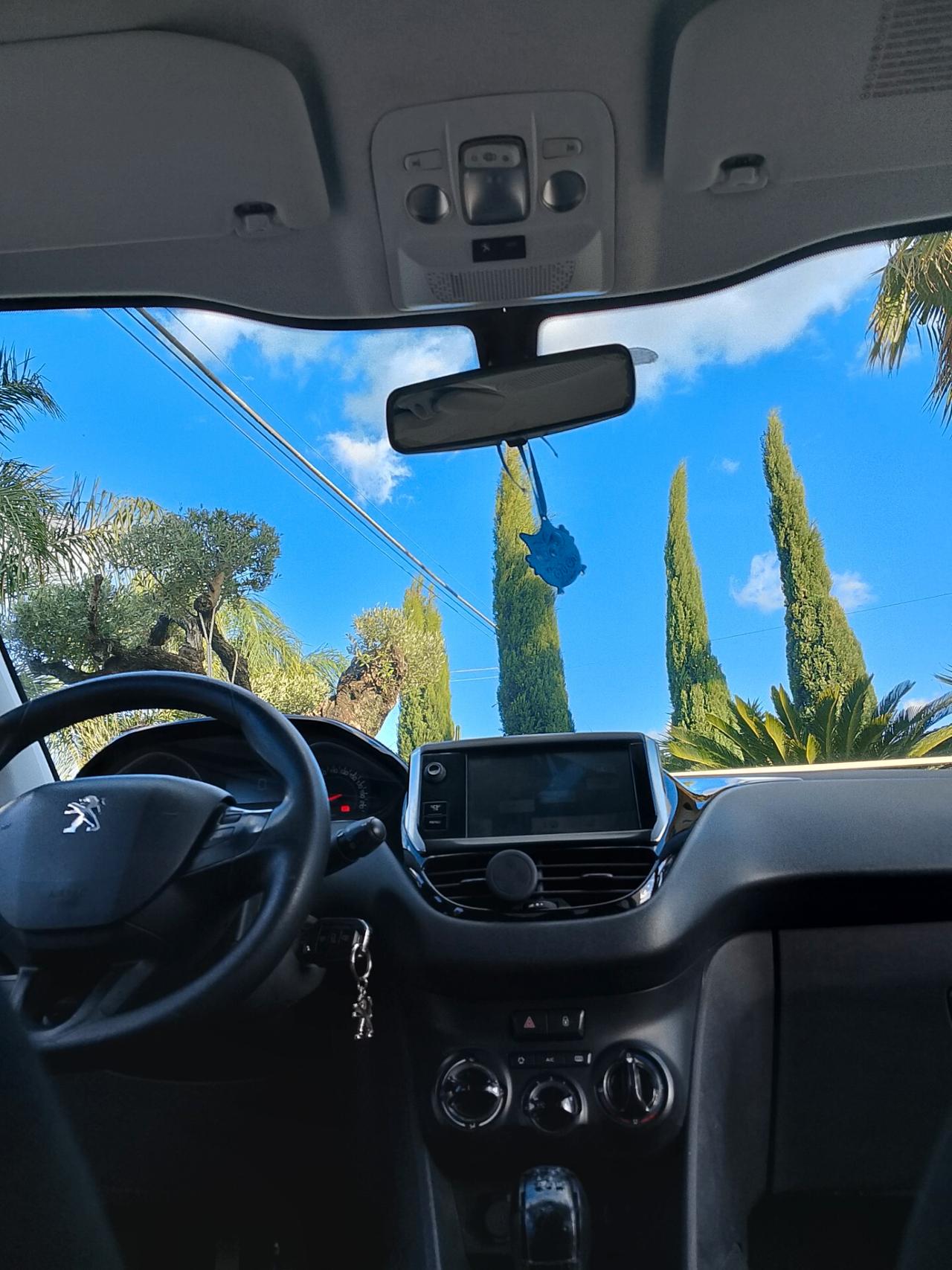 Peugeot 208 1.4 HDi 68 CV 5 porte Allure