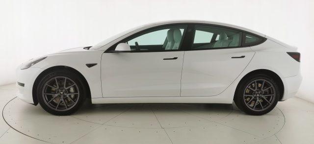TESLA Model 3 RWD