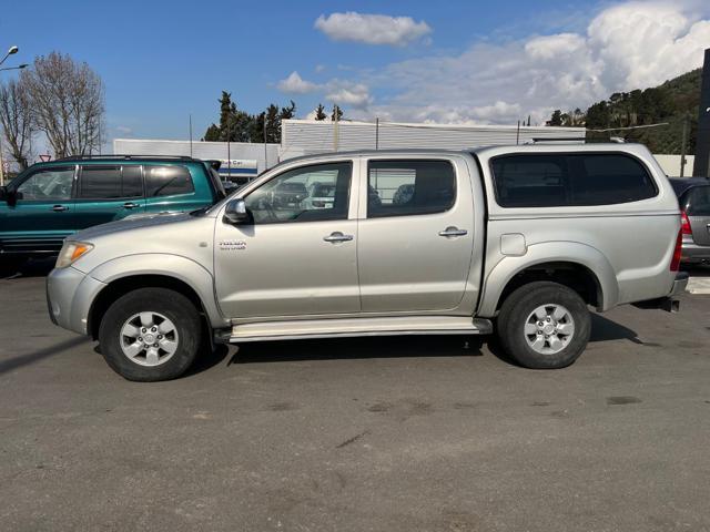 TOYOTA Hilux 3.0 D-4D aut.4WD 4p. Double Cab SR