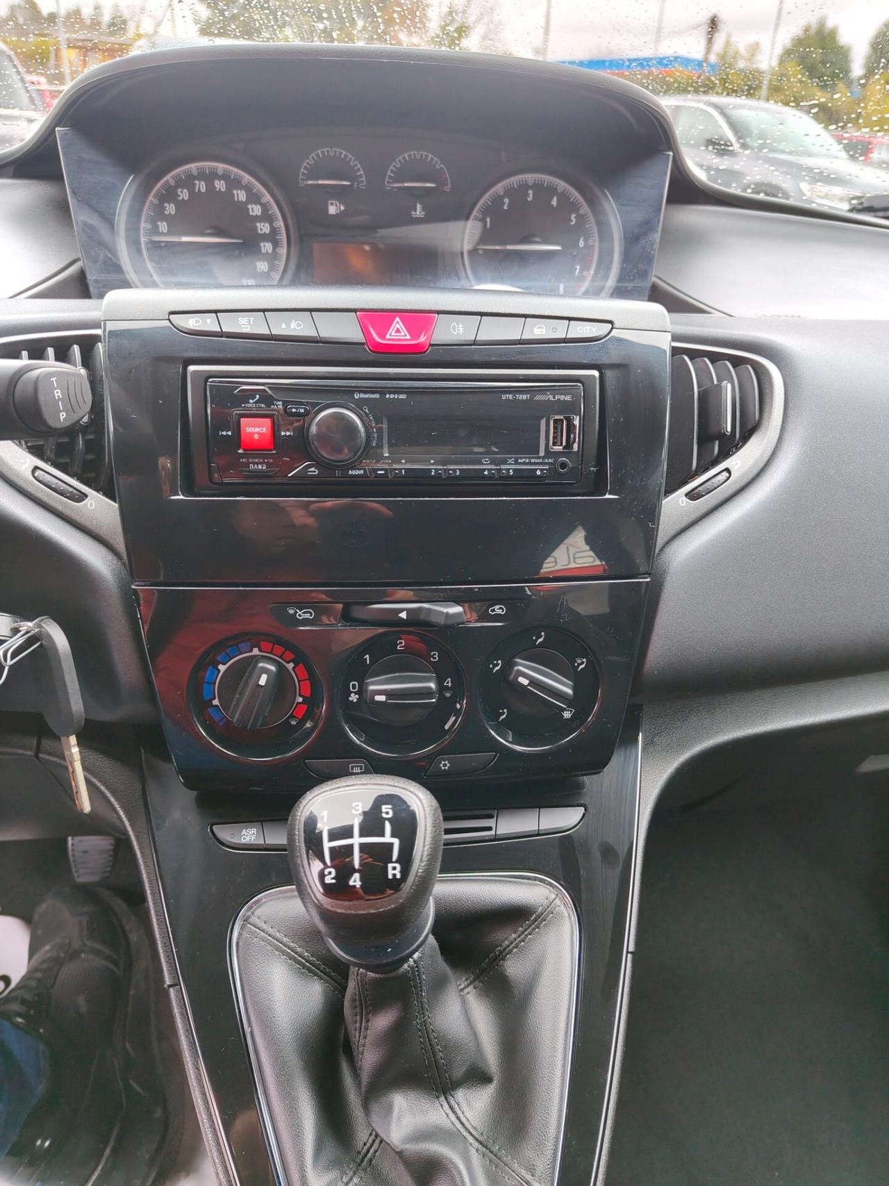 Lancia Ypsilon 1.2SOLO 82000KM *PREZZO REALE*