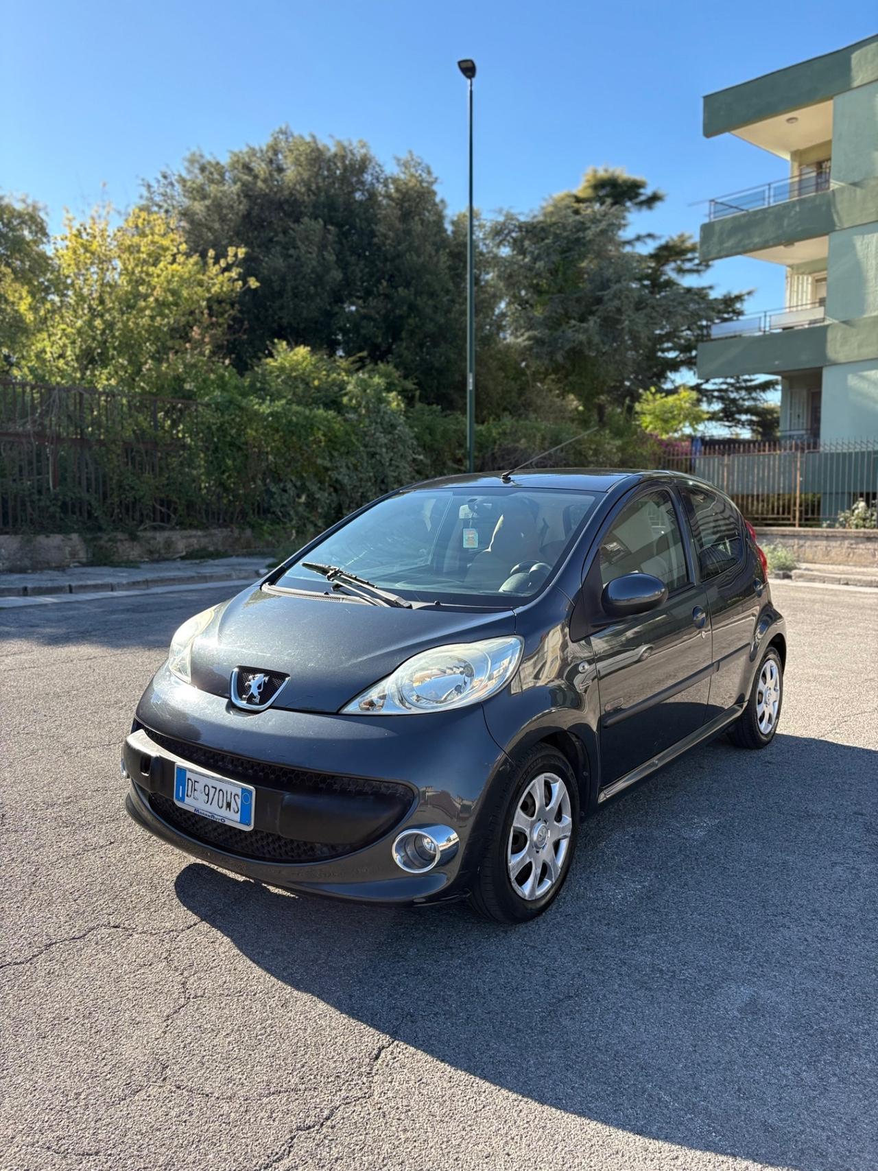 Peugeot 107 Automatica 1.0 68CV 5p