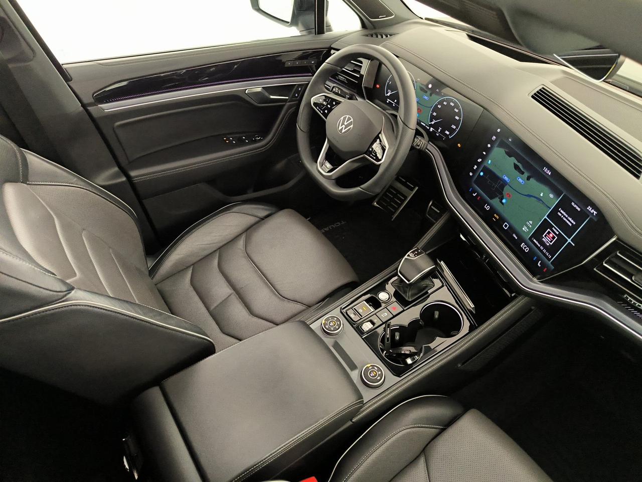 Volkswagen Touareg 3.0 v6 tdi scr r-line 231cv auto