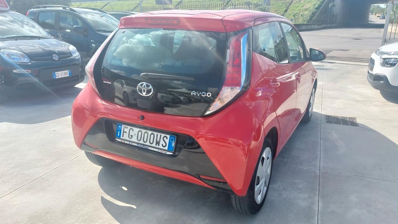 Toyota Aygo 1.0 VVT-i 69 CV 5 porte 2017