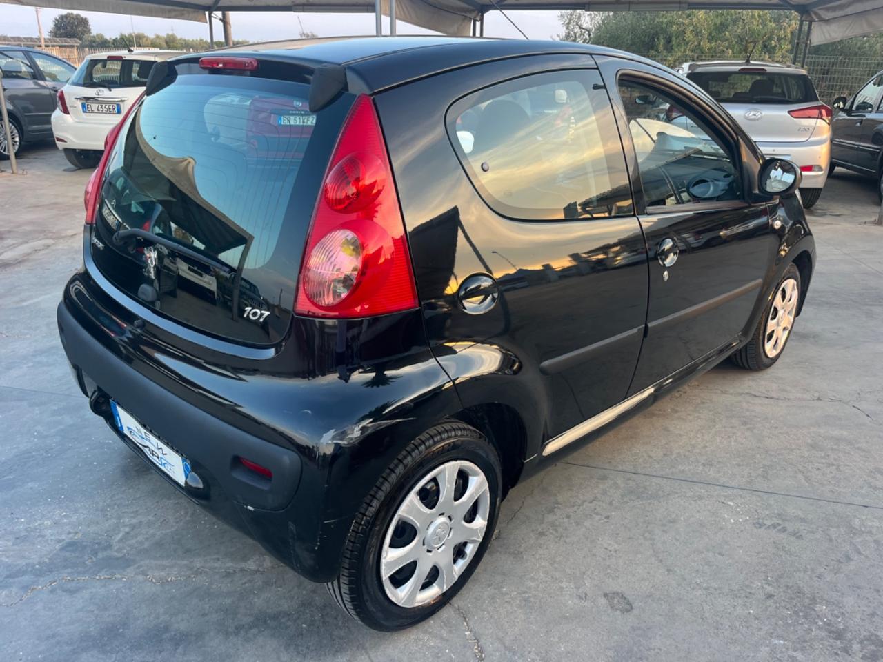 Peugeot 107 1.0 68CV 5p. Sweet Years