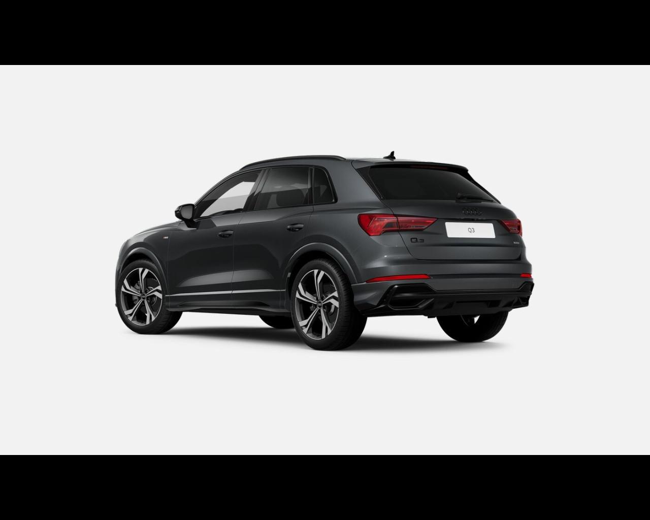 AUDI Audi Q3 Identity Black 40 TFSI quattro 140(190) kW(CV) S tronic