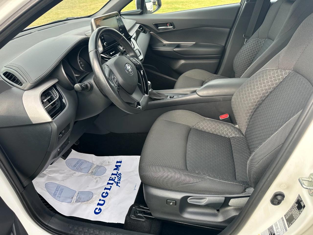 Toyota C-HR 1.8h Business e-cvt