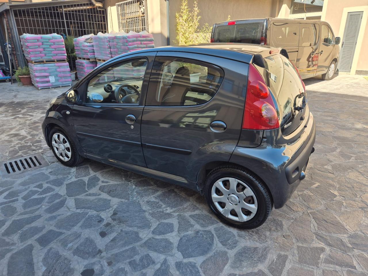 Peugeot 107 1.0 68CV 5p. Sweet Years