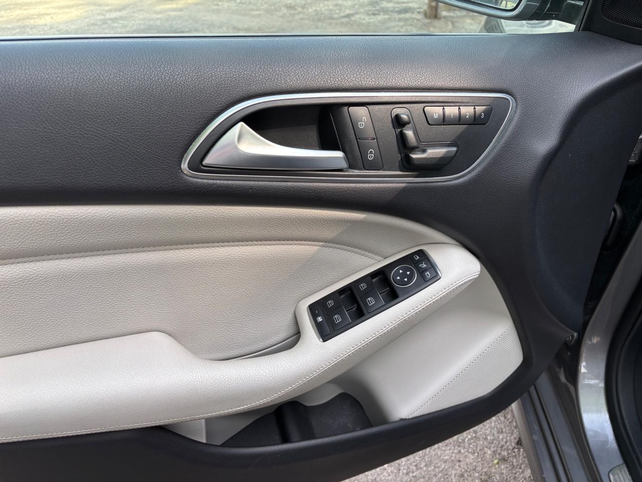 Mercedes-benz B 200 BlueEFFICIENCY Premium