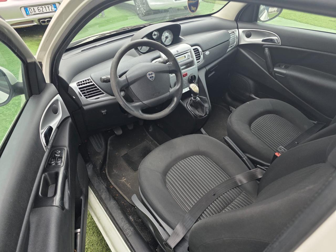 Lancia Ypsilon 1.4 E-Collection GPL