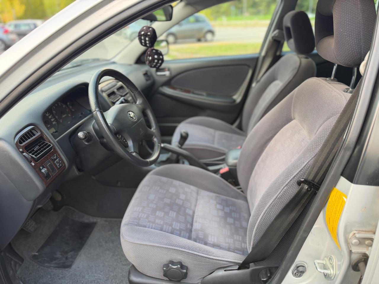 Toyota Avensis 1.6i 16V cat*Neopatentati*Solo 131000km