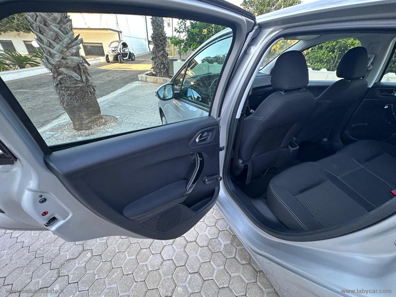 PEUGEOT 208 82CV 5p. Allure