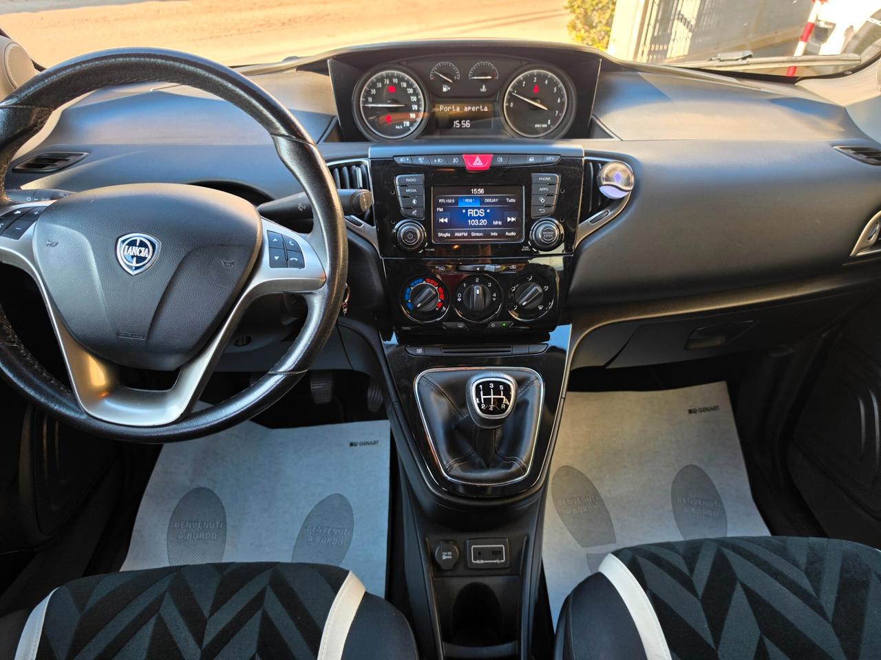 Lancia Ypsilon 1.2 69 CV 5 porte Gold