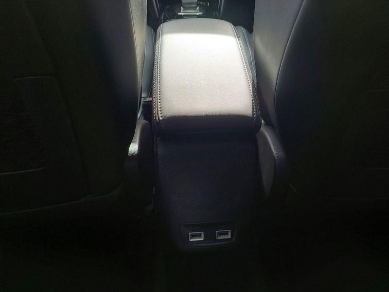 Peugeot 2008 e-2008 GT 100kW