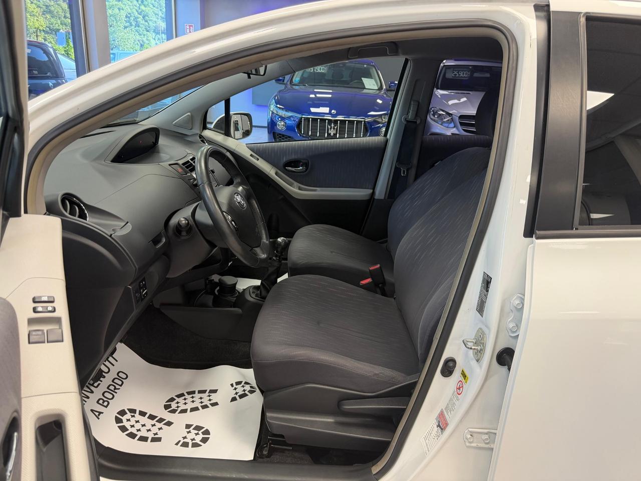 Toyota Yaris 1.3 5 porte Sol