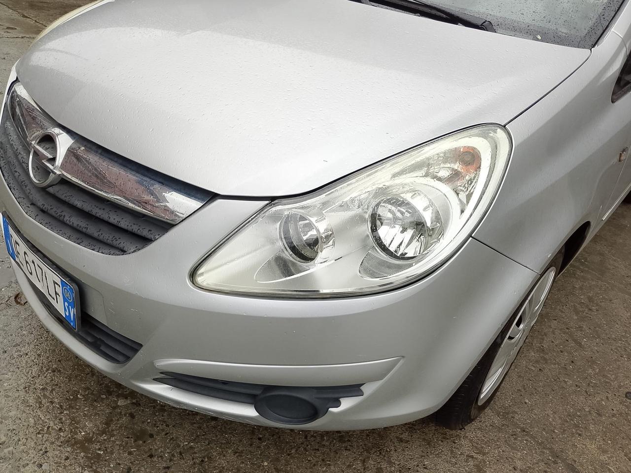 Opel Corsa 1.2 3 porte Sport