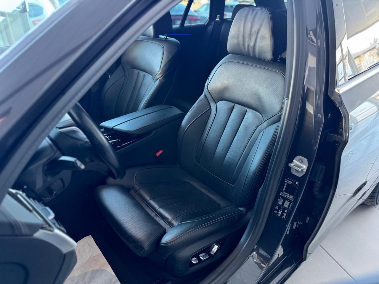 Bmw 520d xDrive Luxury TETTO LASER ACC