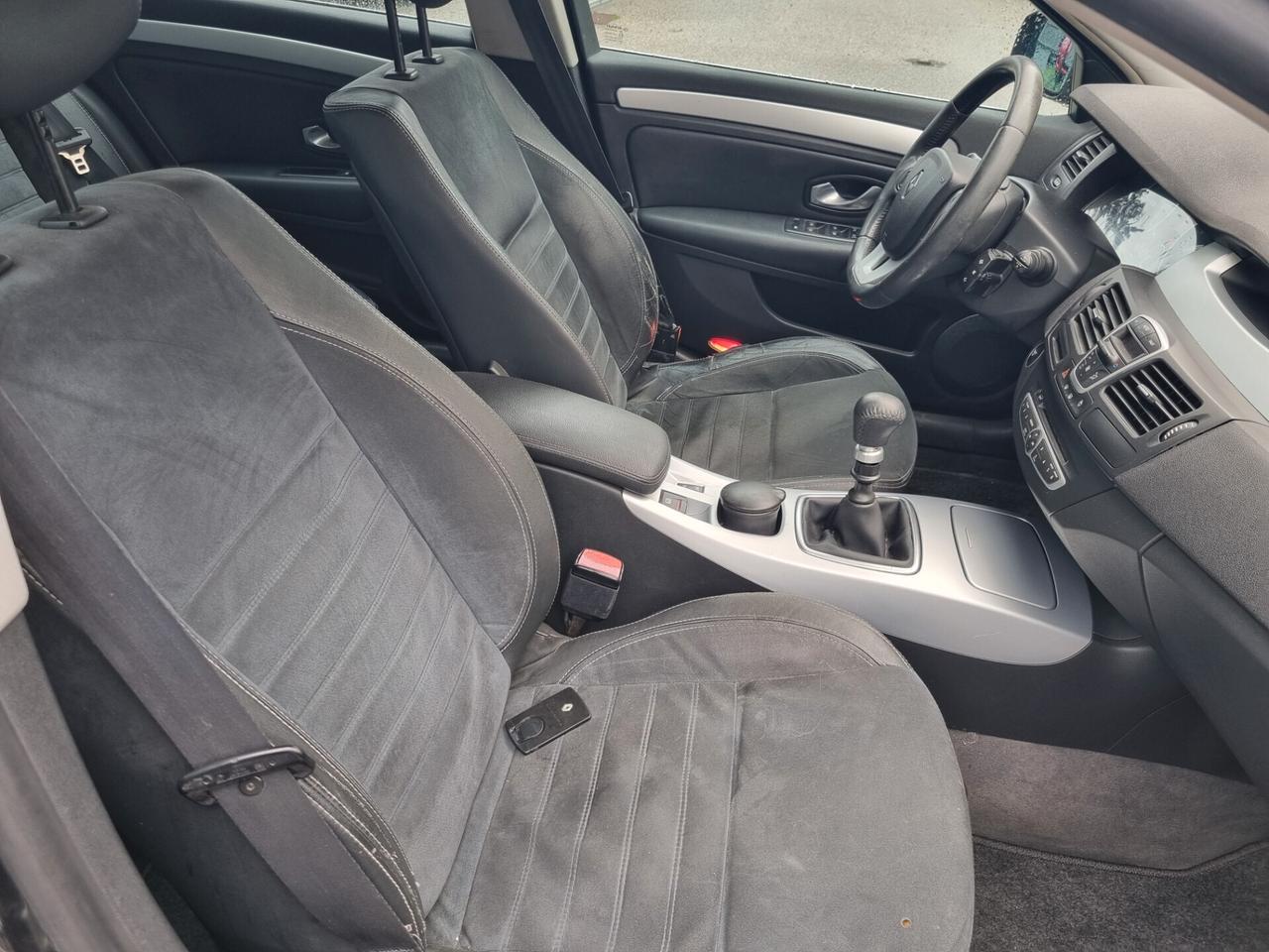 Renault Laguna 2.0 dCi 150CV SporTour Techno Nav