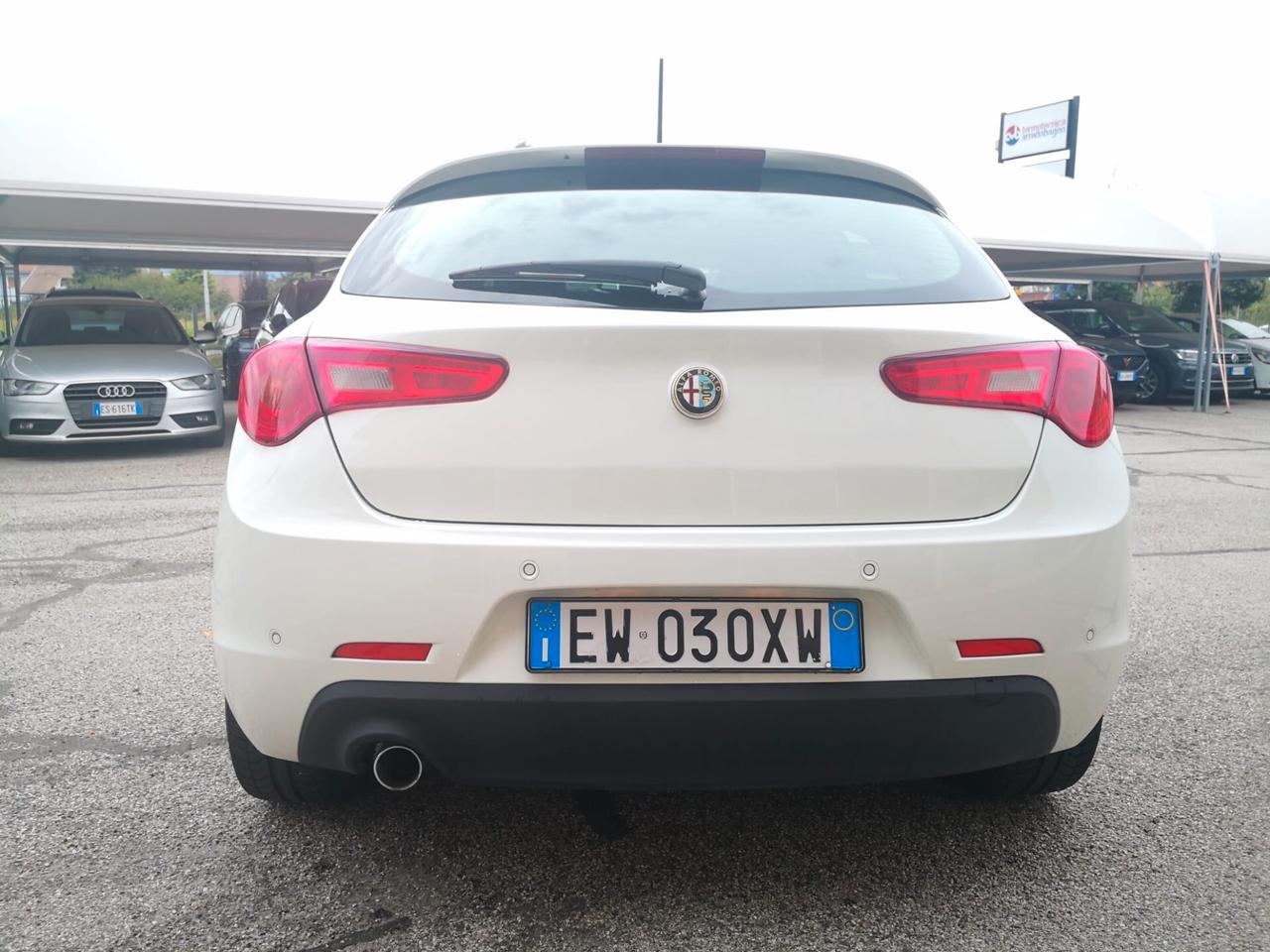 Alfa Romeo Giulietta 1.6 JTDm-2 105 CV ***SENSORI PARK***PELLE/TESSUTO***