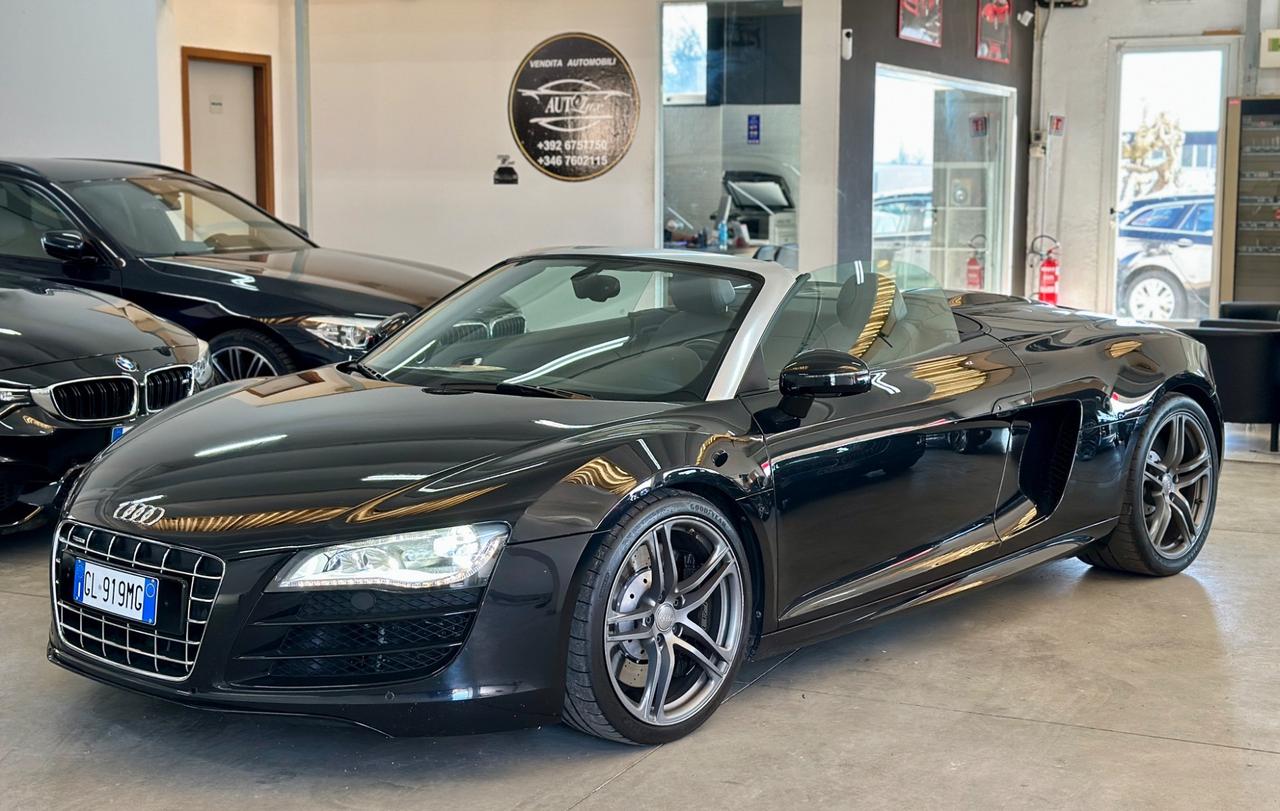 Audi R8 Spyder 5.2 V10 FSI quattro R tronic