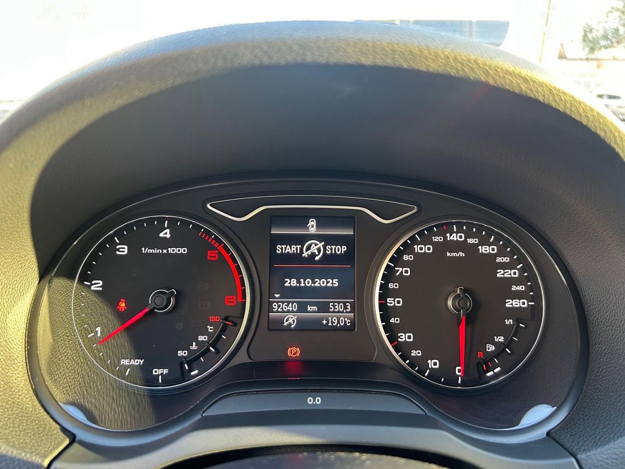 Audi A3 1.6 TDI 116 CV Sport-2018 LED/17"