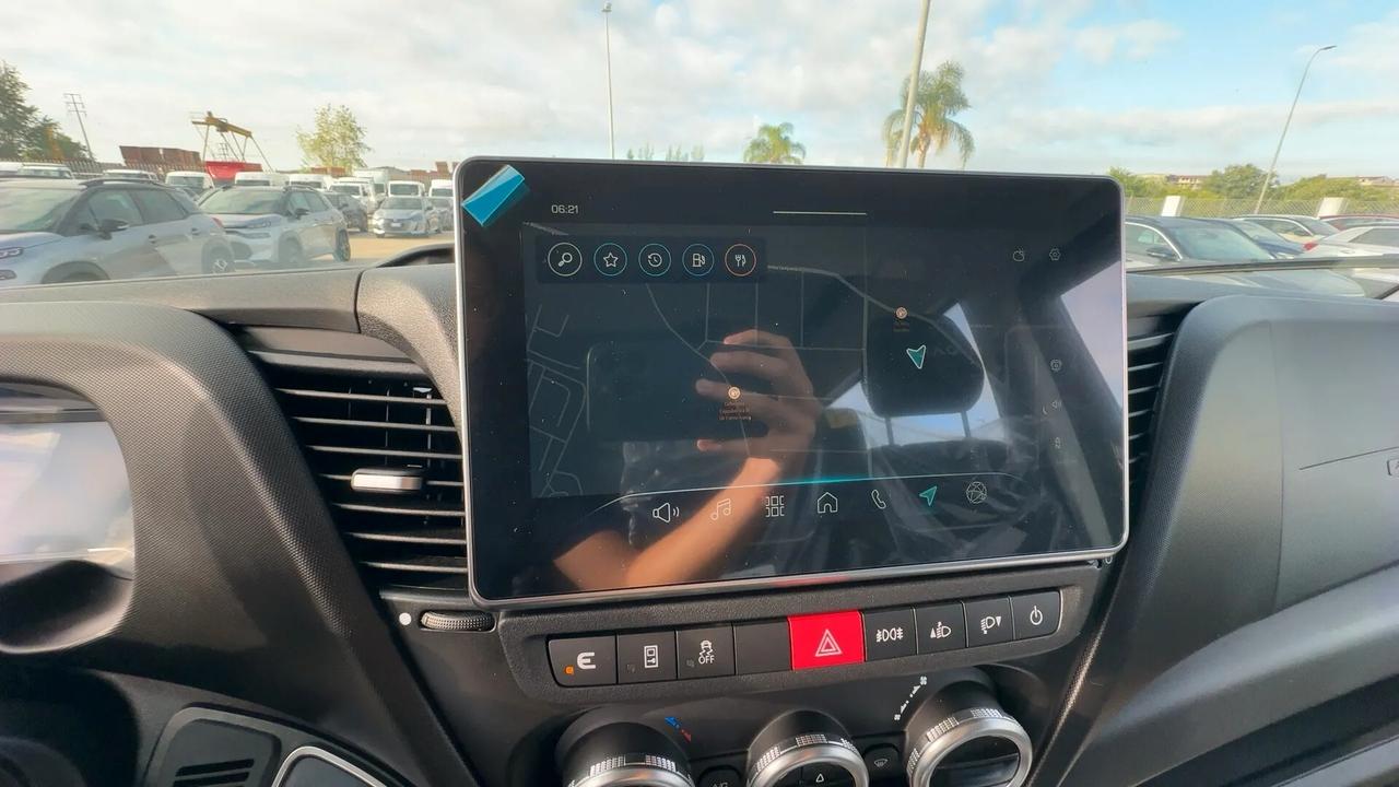 Iveco Daily 35S18HD 3.0 HPT PM-DC Cabinato