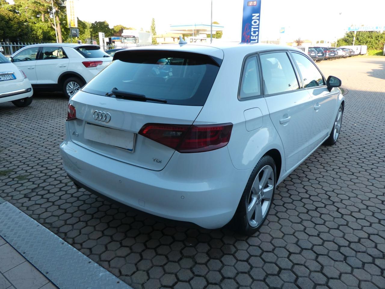Audi A3 1.6 TDI clean diesel S tronic Ambition OK NEOPATENTATI