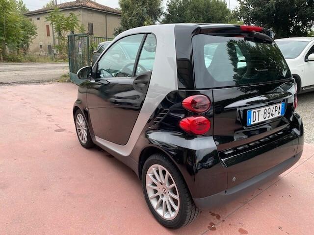 Smart ForTwo 1000 52 kW MHD coupé passion
