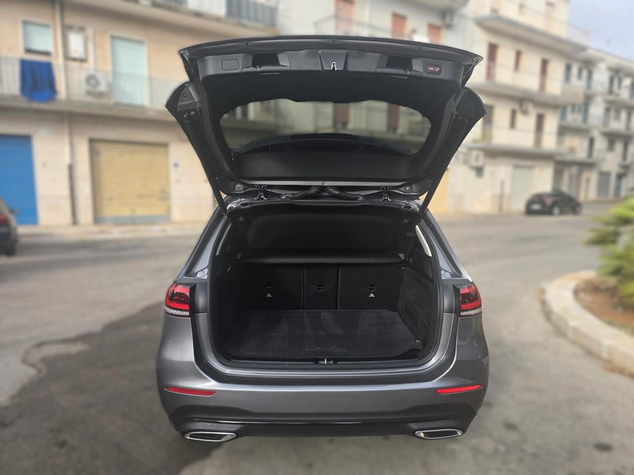 Mercedes-Benz B 180 D - 116CV