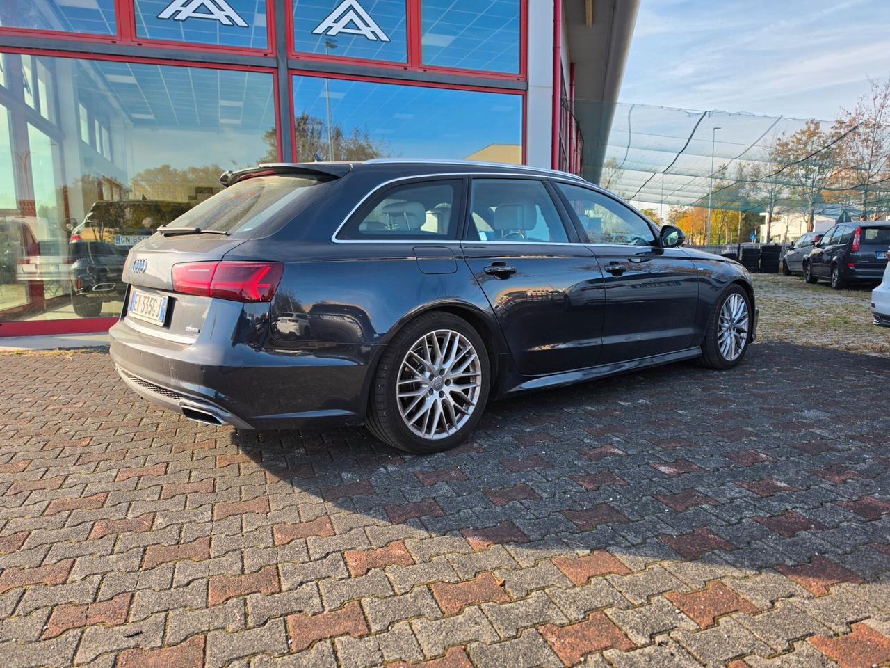 Audi A6 Avant 3.0 TDI 272 CV quattro S tronic Business Plus