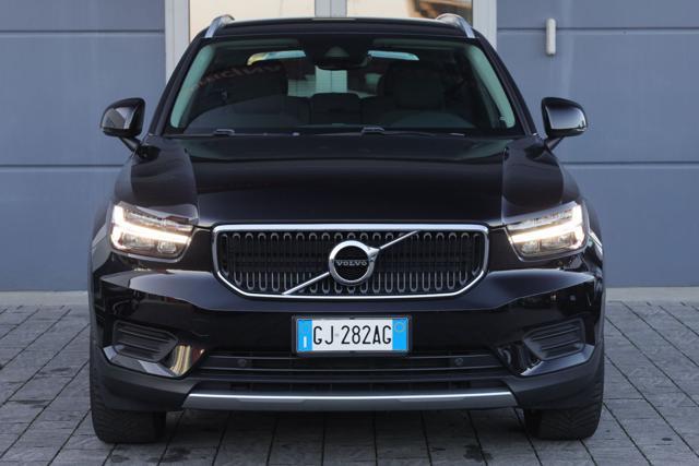 VOLVO XC40 T2 Geartronic Momentum Pro AUTOCARRO N1