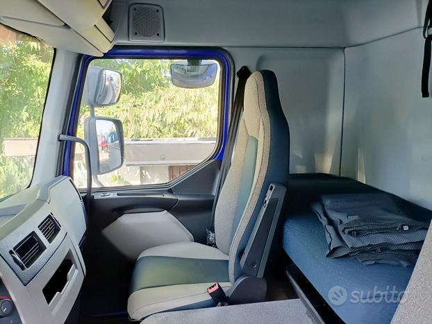 VOLVO FL 250 EURO 6 centinato