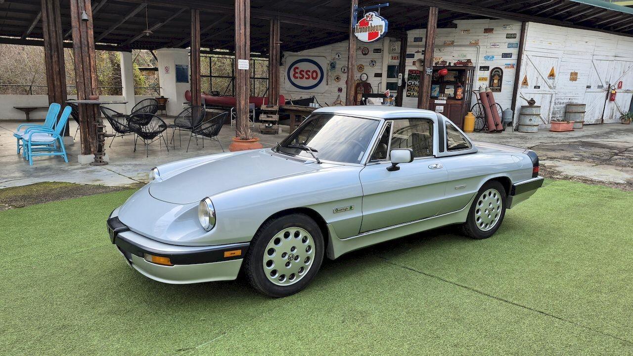 Alfa Romeo Spider 2.0i Quadrifoglio Verde – 1987